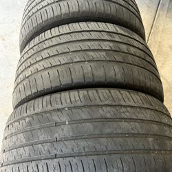Michelin 255/35 (2) And 235/40r18(1) Tires 