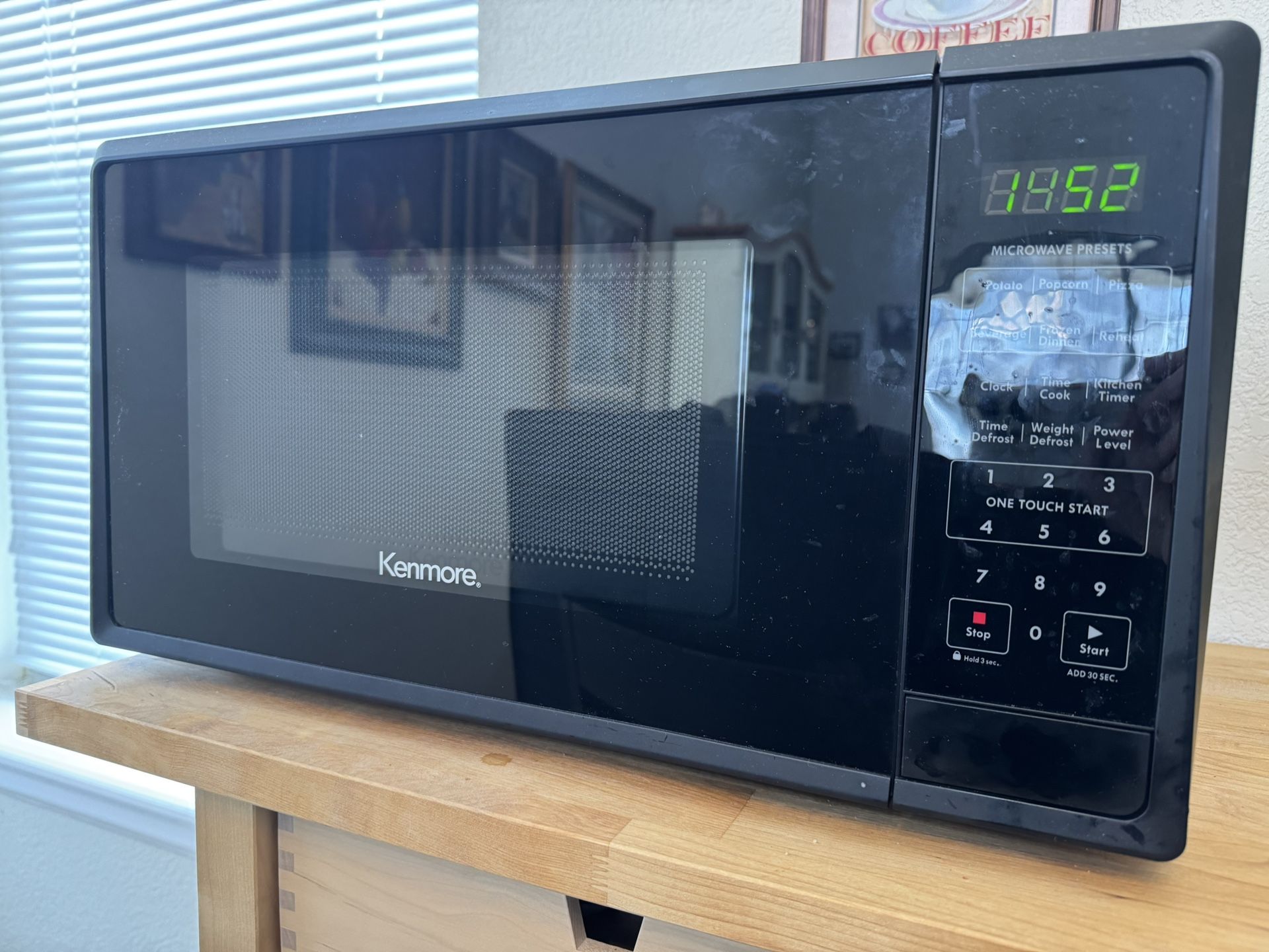 Kenmore 1.1 cu ft Countertop 1000W Microwave