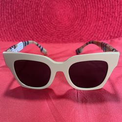 BURBERRY Woman’s Sunglasses