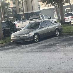 Lexus Es(contact info removed) Grey/Gold