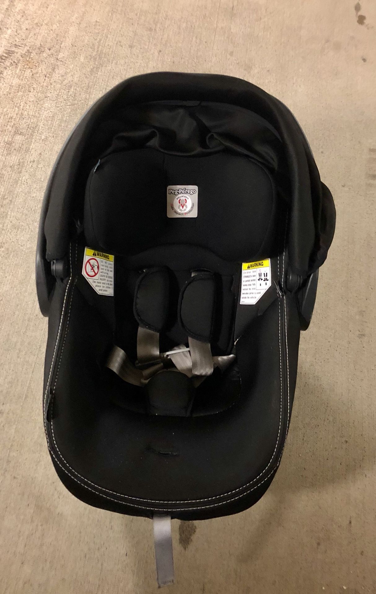 Peg Perego Primo Viaggio 4-35 Infant Car Seat with base