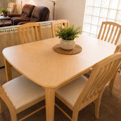 Dining Room Table With Chairs 