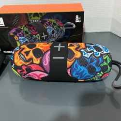 Speaker Bluetooth USB $25. New