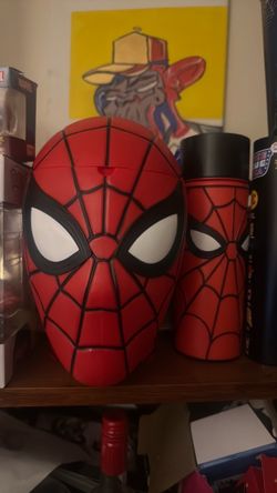 BRAND NEW Spider-Man brand new day popcorn head and bottle