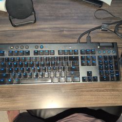 Logitech G815 and Logitech G502 Hero Wired Keyboard And Mouse Combo