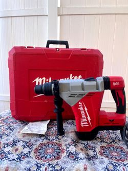 Milwaukee 1-3/4" SDS MAX Rotary Hammer