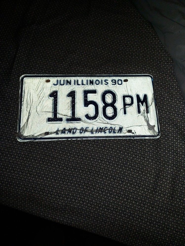 Vintage Illinois 1990 License Plate Number 1158 PM.