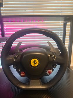 Gaming steering wheel with pedals