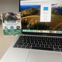 MacBook Air 13” 2020 M1 8GB RAM 256gb Storage