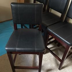 6 Table Chairs/Tall
