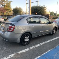 Nissan Sentra 2012