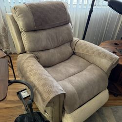 Medical Grade Stand Up Recliner