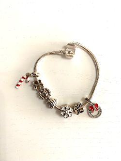 CHRISTMAS BRACELET / BRAND NEW