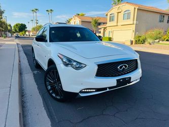 2017 INFINITI QX70