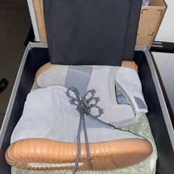 Yeezy Boost 750s