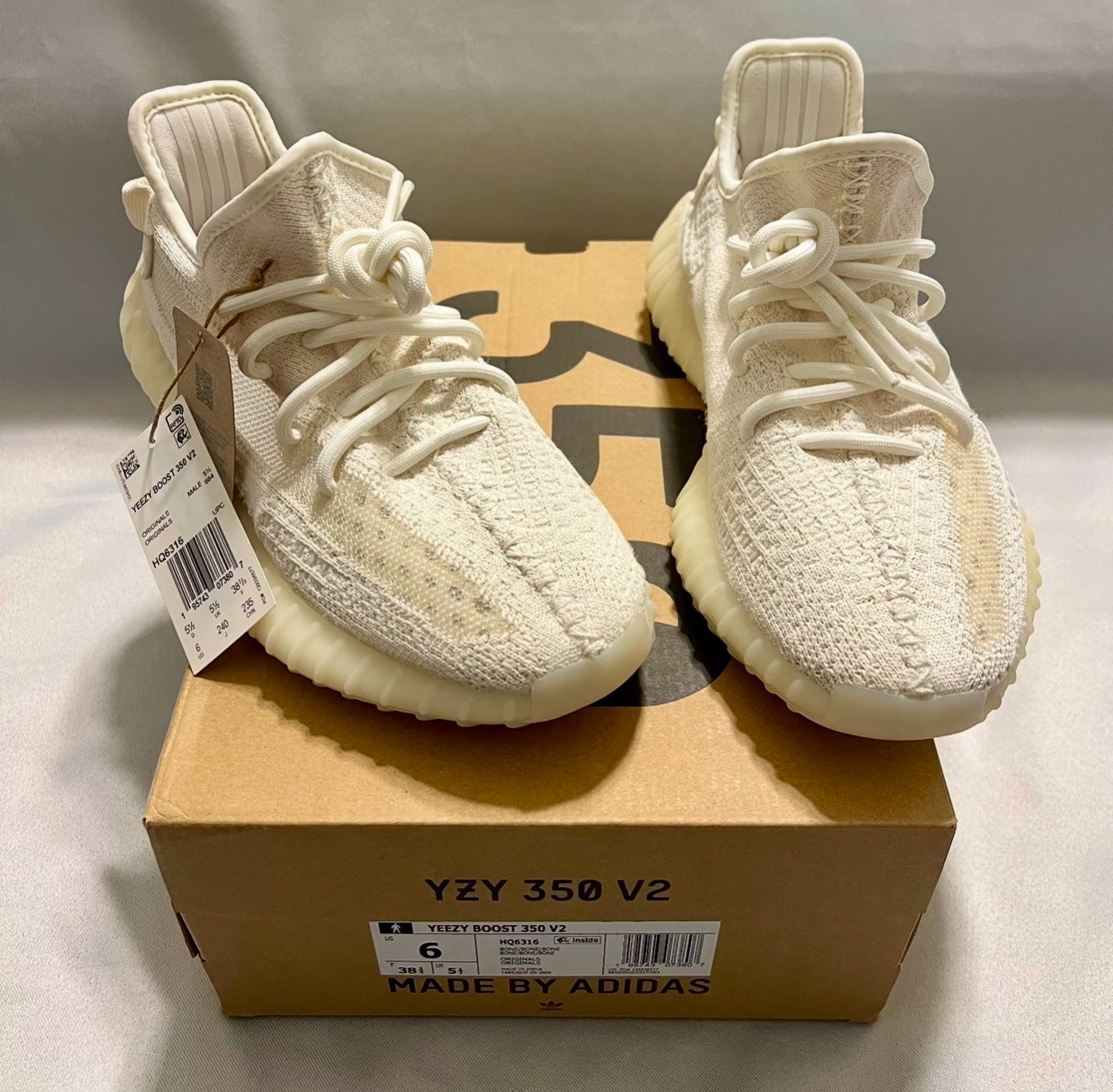 YEEZY BOOST 350 V2 Color bone / bone . Size - 6 .