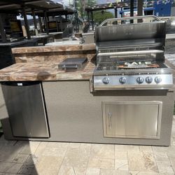 7’6” BBQ island W Backsplash By Kokomo Grills