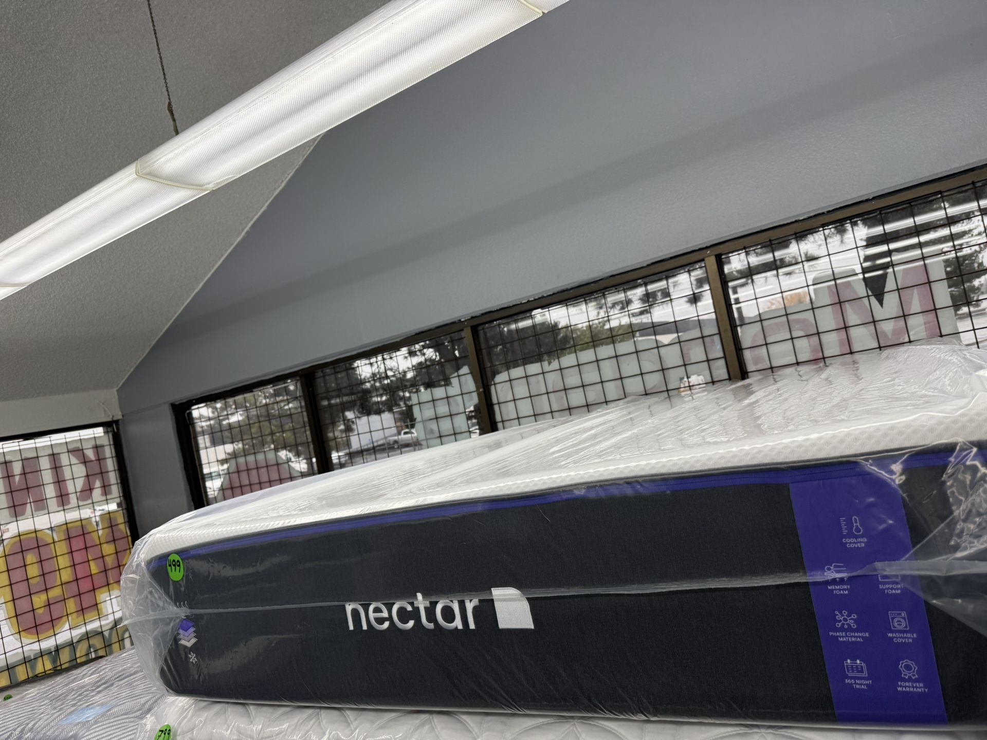 QUEEN SIZE NECTAR MATTRESS & BOX SPRING BED SET