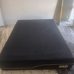 Egohome 14in Hybrid Queen Size Mattress 