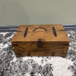 Old Fashion Storage Box