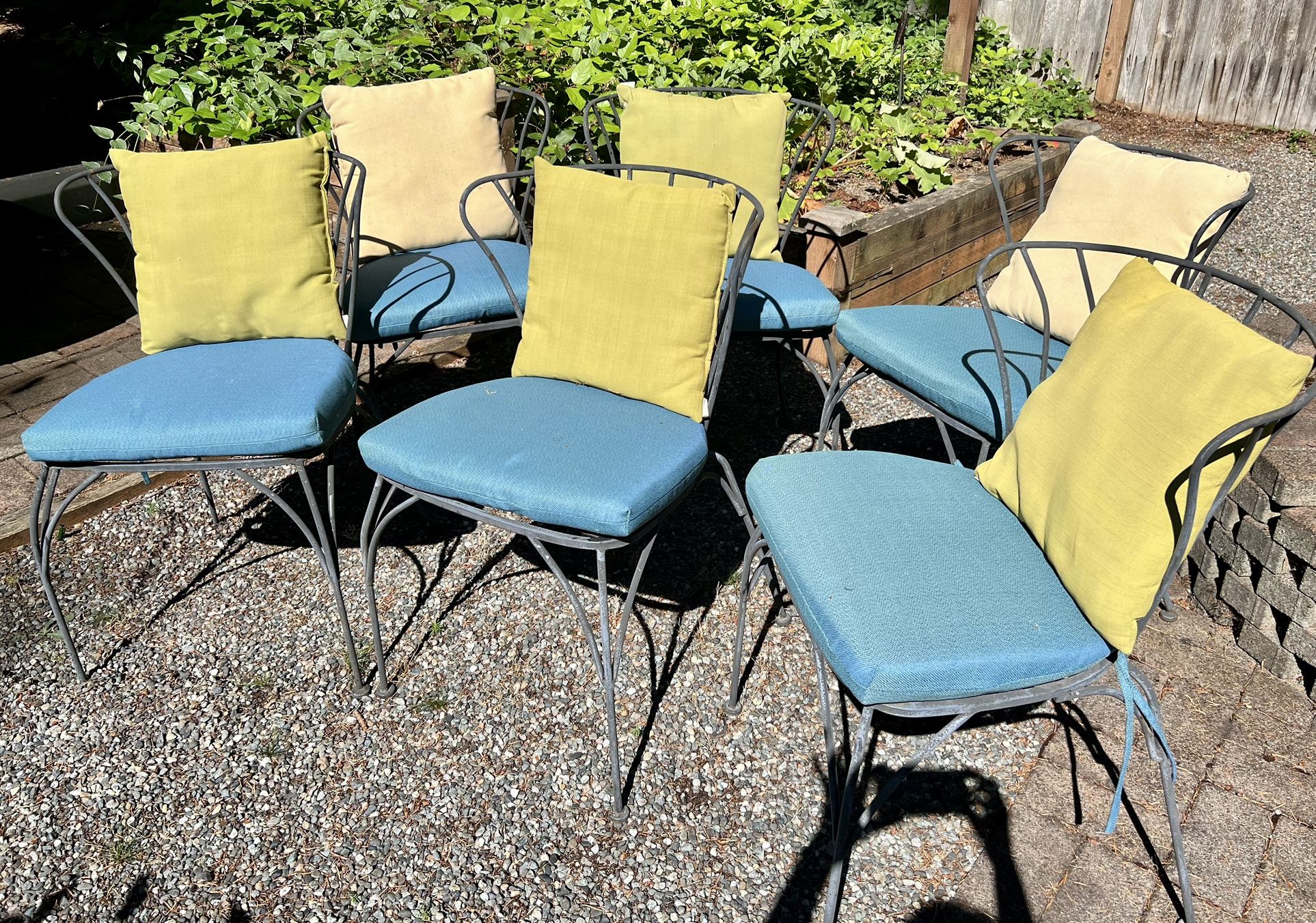 Set Of 6 Metal Outdoor Dining Chairs With Cushions