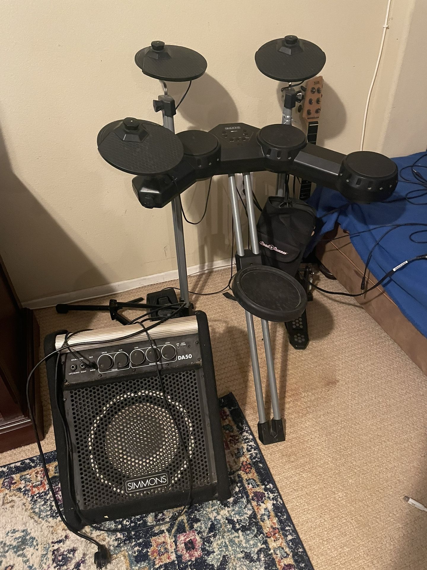 Simmons Electronic Drum Set & Simmons Monitor 