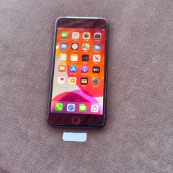 iPhone 8 Plus 