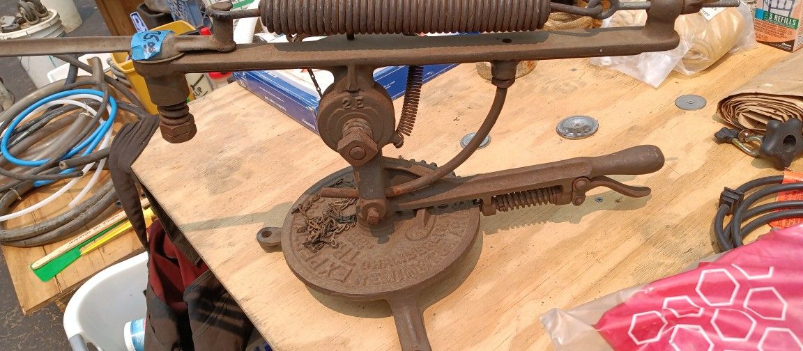 ANTIQUE SKEET SHOOTER 