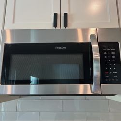 Frigidaire Stainless Steel Over the range Microwave FFMV1846VSA