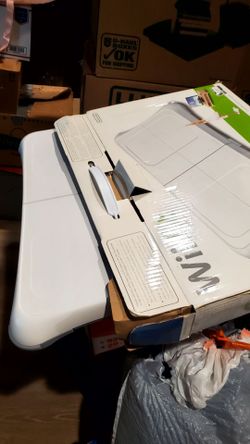 Nintendo Wii Fit Balance Board with Box