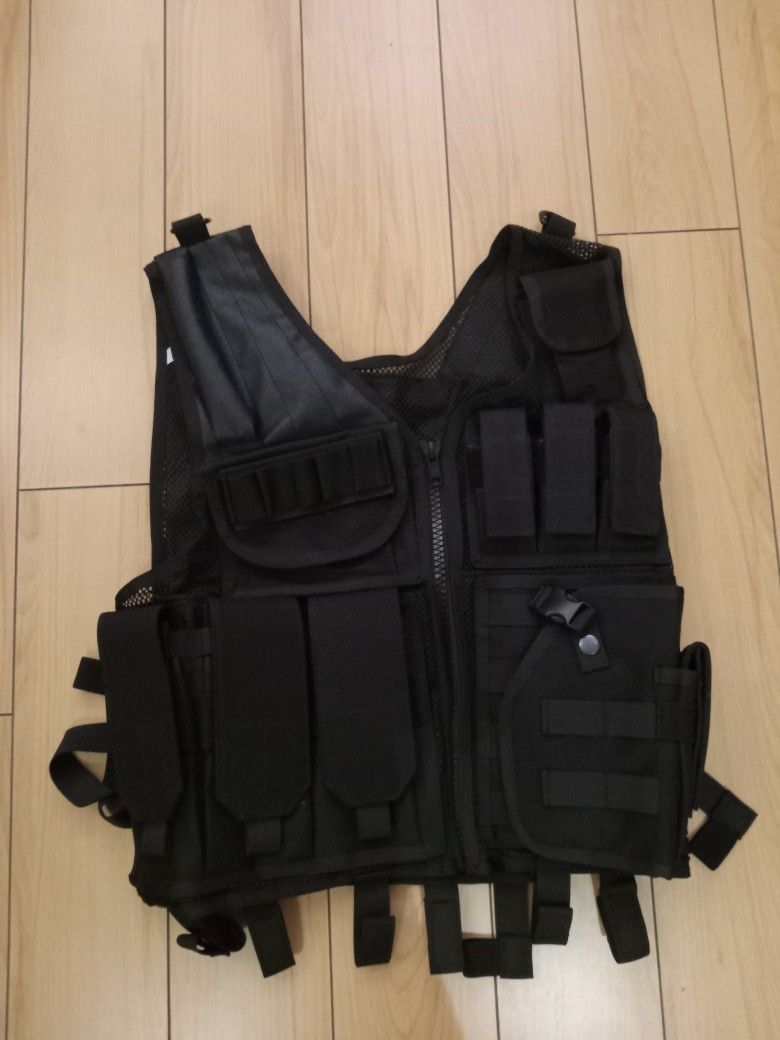 GLORYFIRE Tactical Vest Breathable Training Vest Law Enforcement Vest Adjustable Lightweight Vest new selling for only $50.