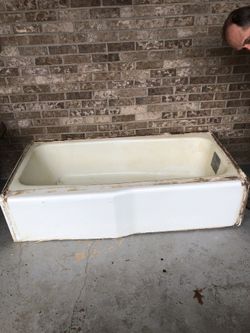 Vintage 60” Cast Iron Bath Tub