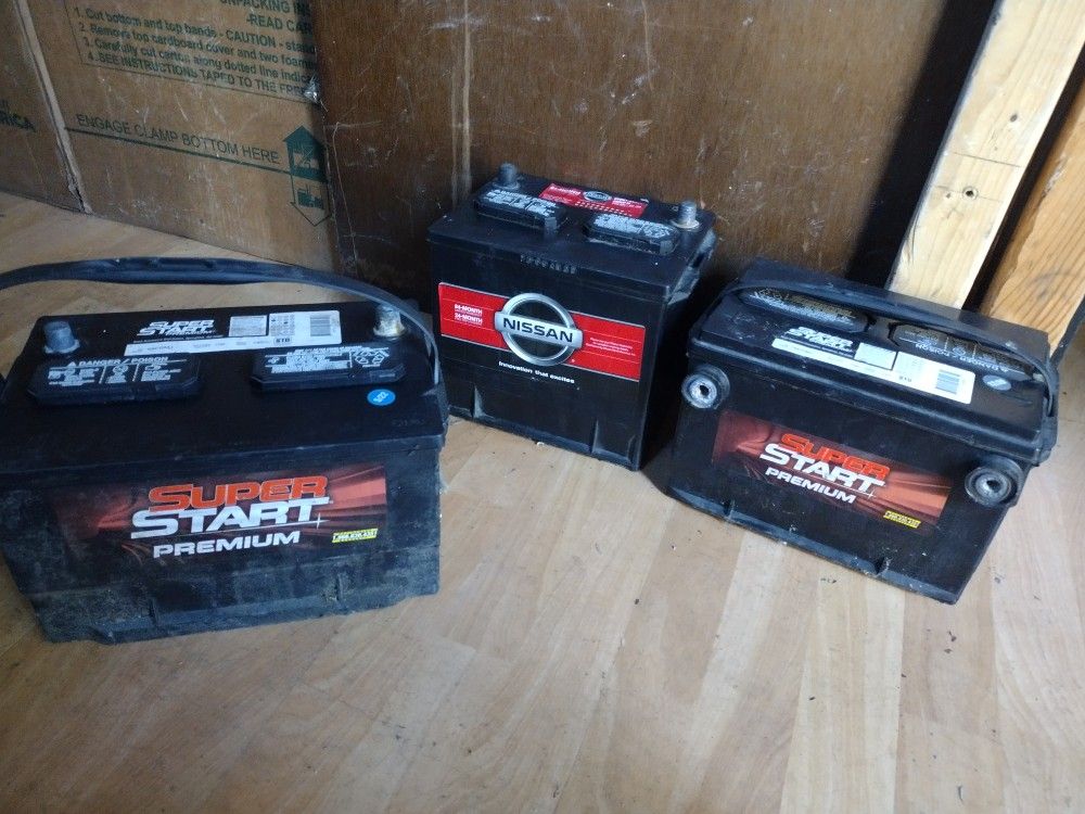 Battery Car Battery Lot Of 3 Batteries For Scrap