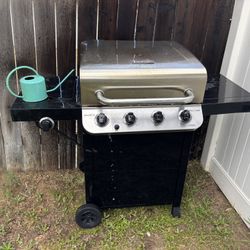 Bbq Grill Propane $125.
