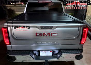 Tonneau Cover  Hard Bed Cover Retractable  Tapaderas Recorridiza