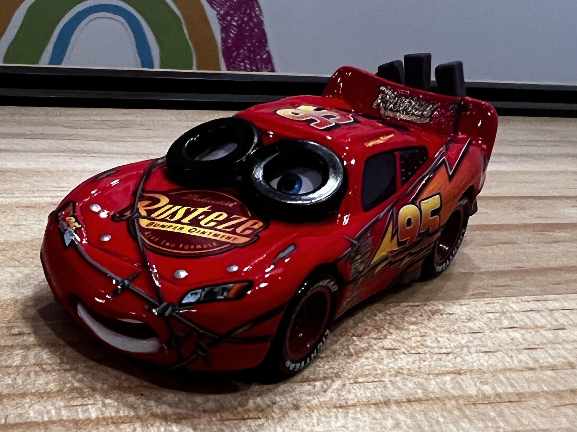 DISNEY PIXAR RACE O RAMA SPINOUT LIGHTNING MCQUEEN DIECAST CAR