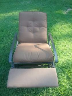 Lazy boy outdoor recliner