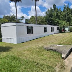 Newlr Renovated Mobile Home 70k )obo)