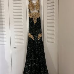 $1,200 XS/S Custom Emerald Green Atlanta Prom Dress 