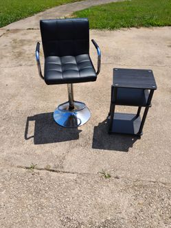 Salon chair