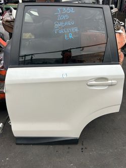 Subaru Forester Rear Door Driver Side LH White 2014 - 2016 ; J352