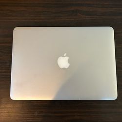 Macbook pro 13’ (early 2015)