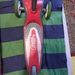 Kick Scooter Radio Flyer