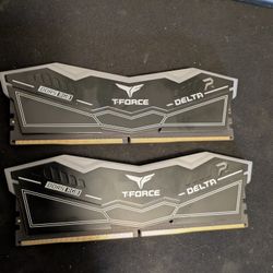 T FORCE RGB 2X15GB.  32GB. 6000mhz 