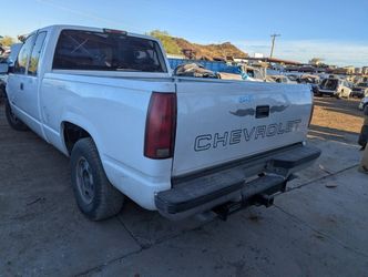 1998 Chevy 1500 4.3 2WD Just In For Parts