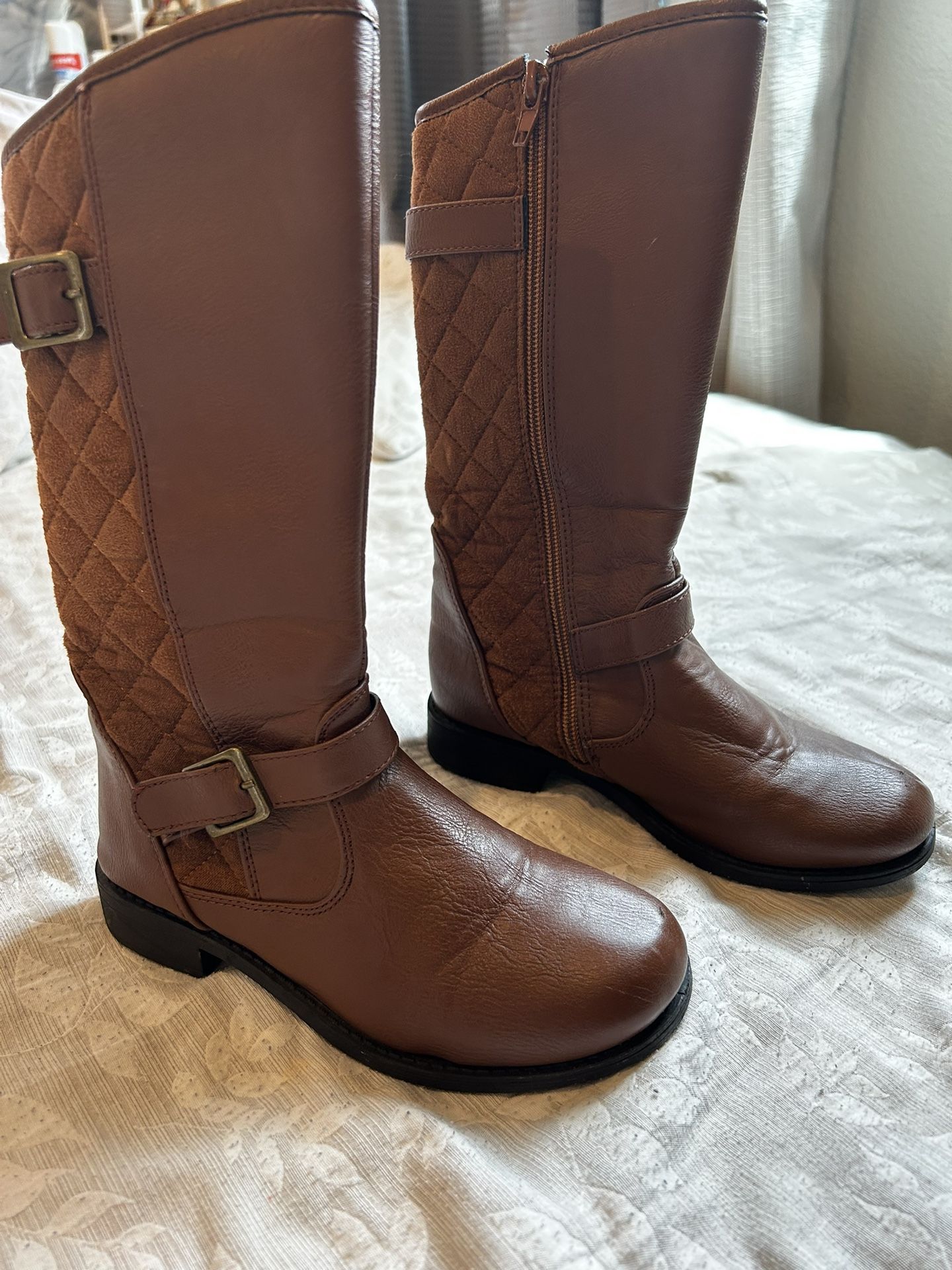 Girls Boots