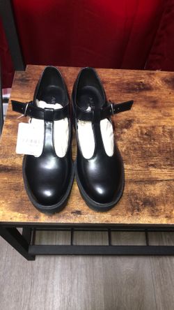 Black Shoes Size 7