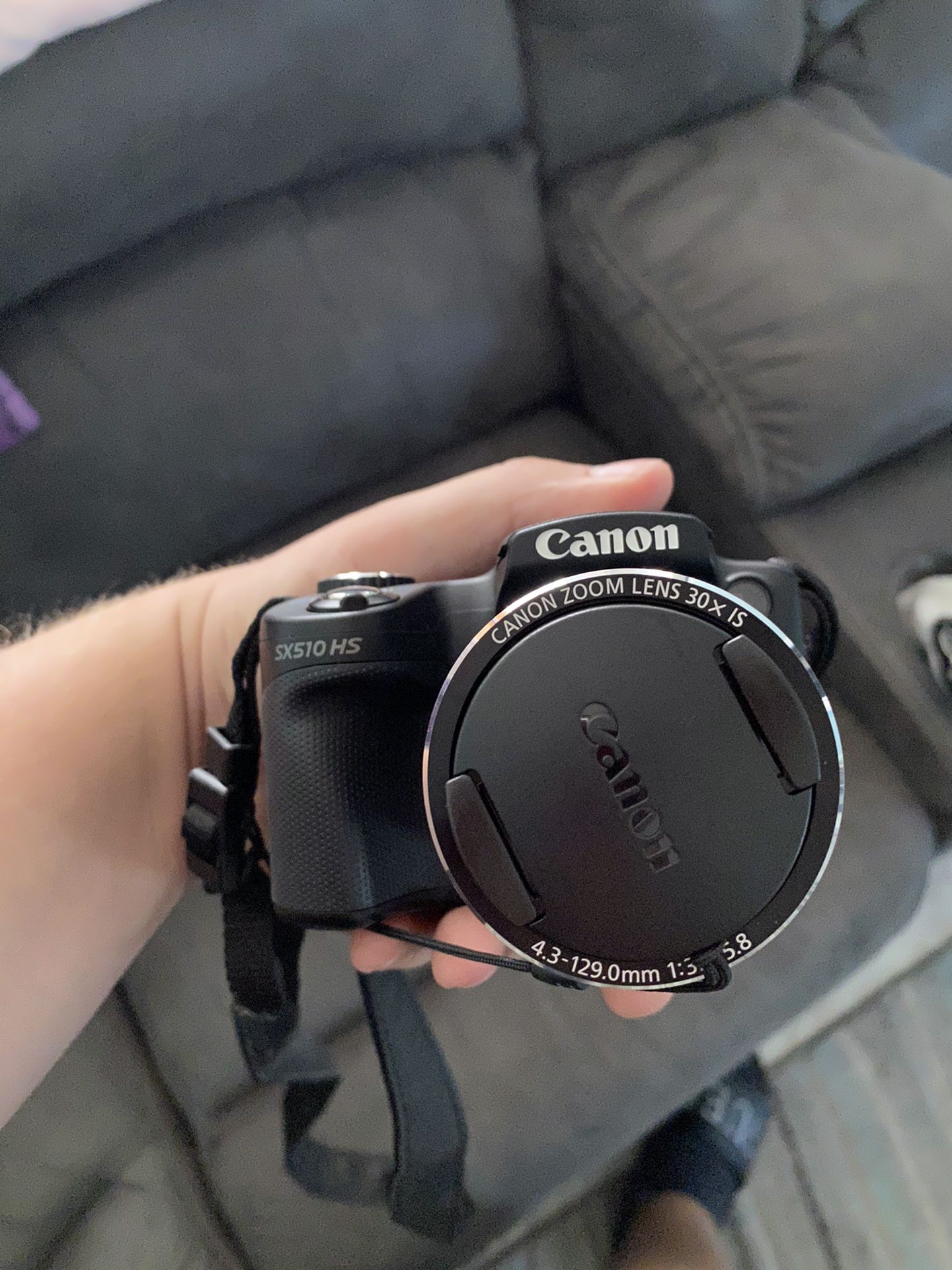 Canon SX510 Hs great condition, comes with bag, charger and battery! Barely used
