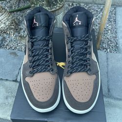 Jordan 1 Mid Dark Chocolate