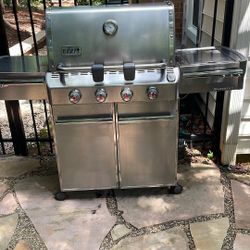 Weber Summit 4-burner Gas Grill